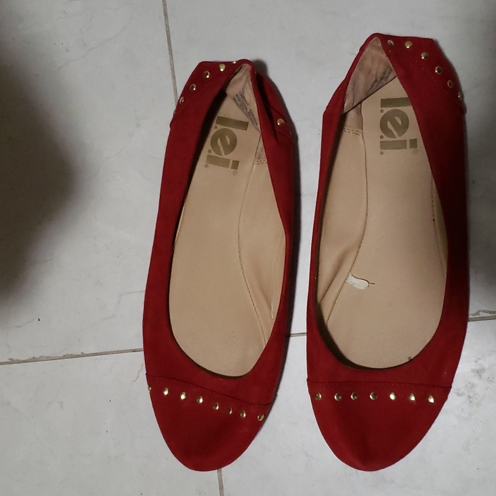 Red flats